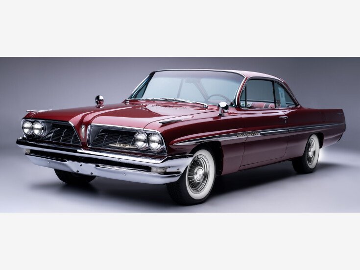 Photo for 1961 Pontiac Bonneville Coupe